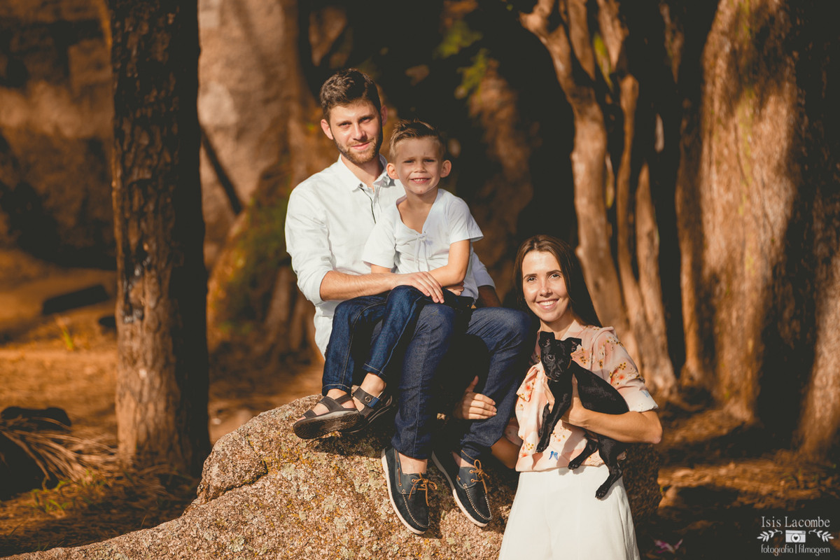 Érika + Fábio + Arthur +(Lord) | Sessão fotográfica em família