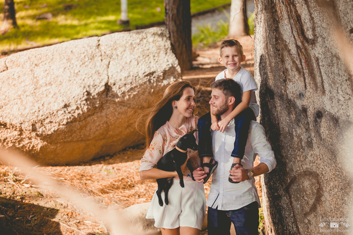 Érika + Fábio + Arthur +(Lord) | Sessão fotográfica em família