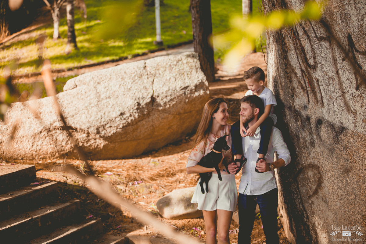 Érika + Fábio + Arthur +(Lord) | Sessão fotográfica em família