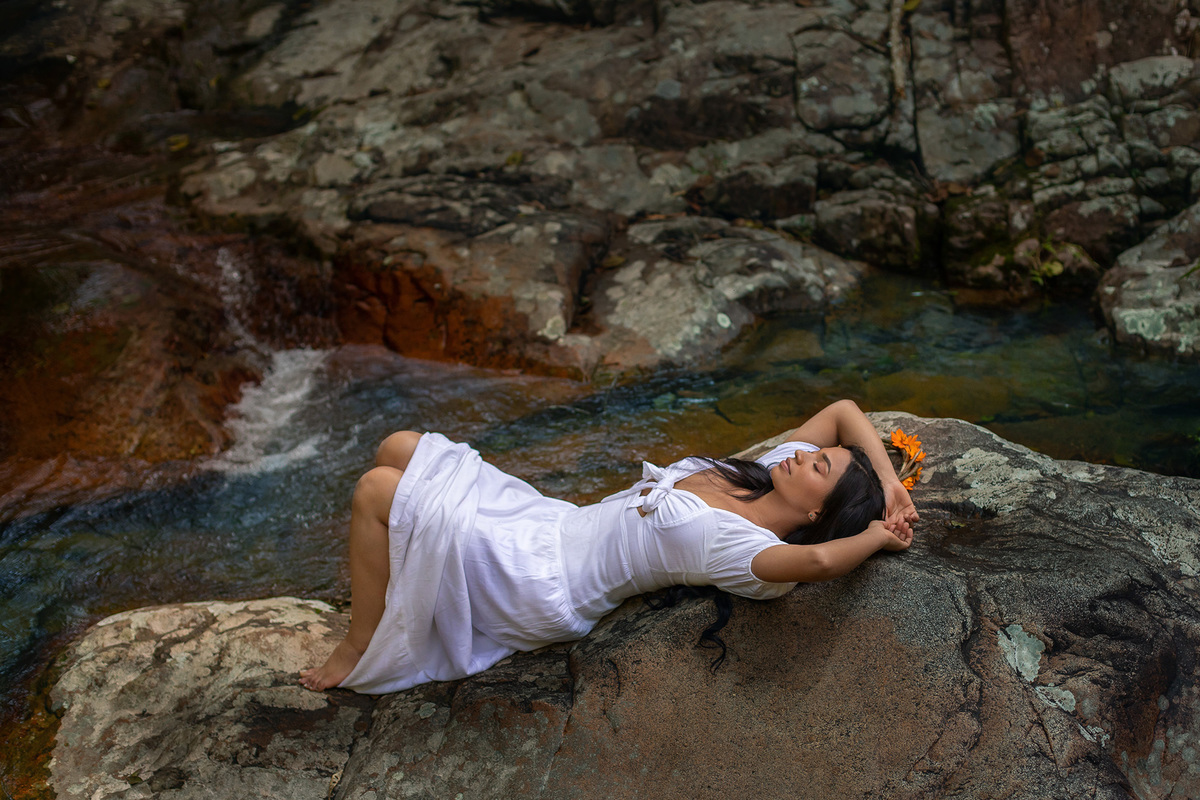 Ensaio em cachoeira por Ricardo Zanetta, Floripa