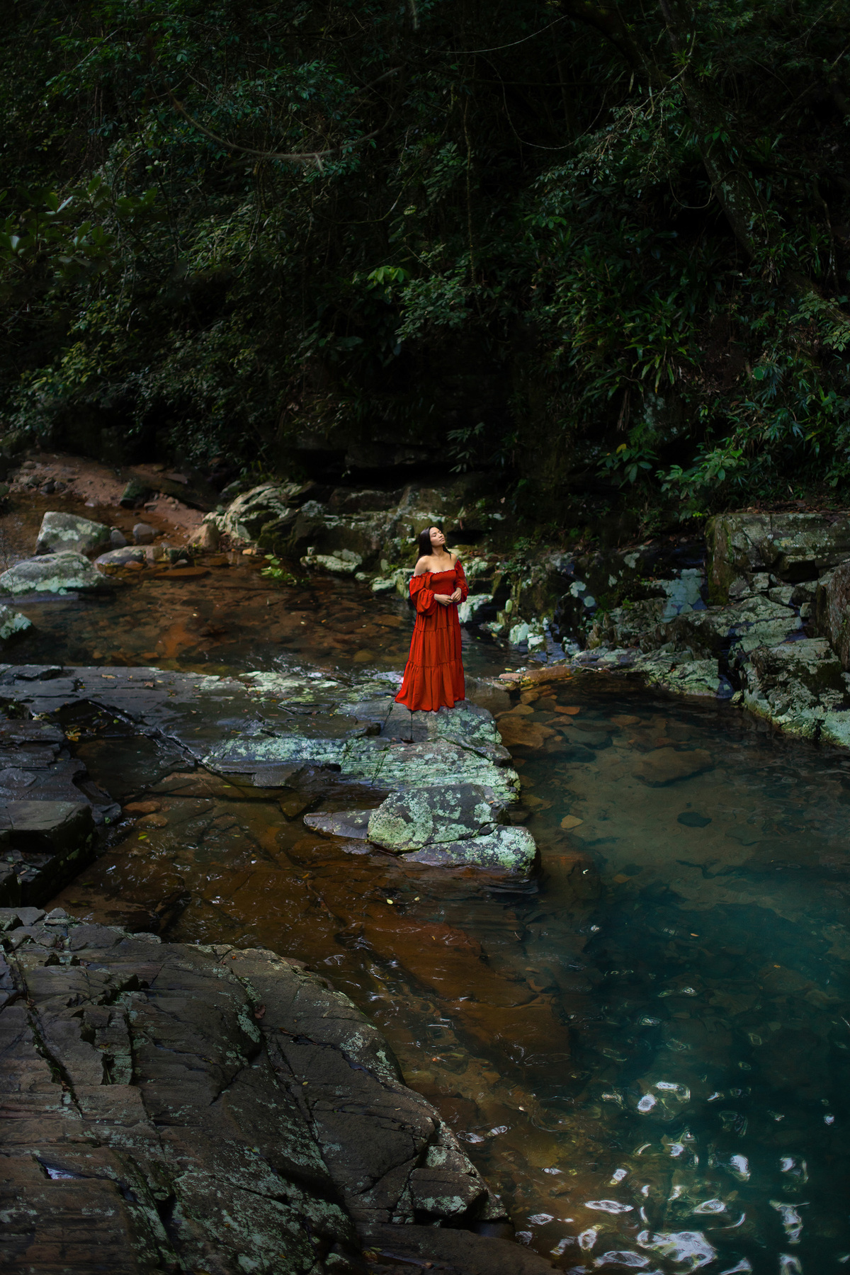 Ensaio em cachoeira por Ricardo Zanetta, Floripa