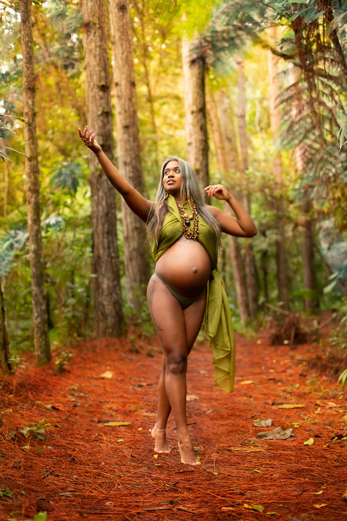 Ensaio gestante na cachoeira do Salto em Águas Mornas...por Ricardo Zanetta