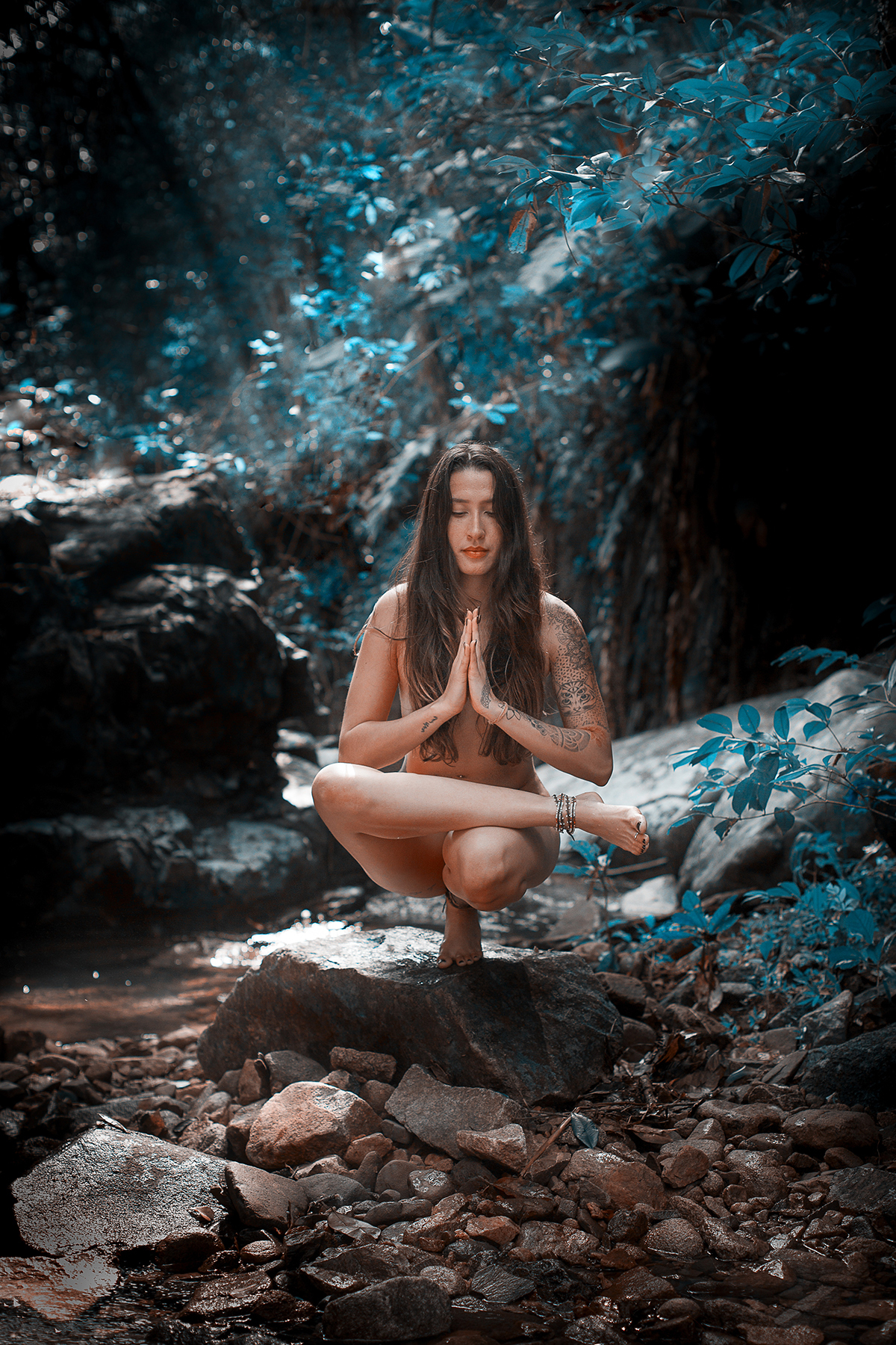 Ensaio de nu artistico de Juliane Pereira  realizado pelo fotógrafo Ricardo Zanetta