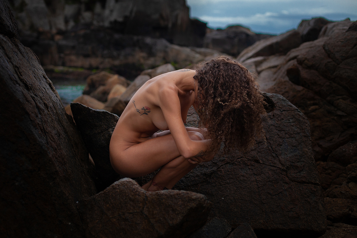 Ensaio de nu artistico na praia da Armação em Florianopolis