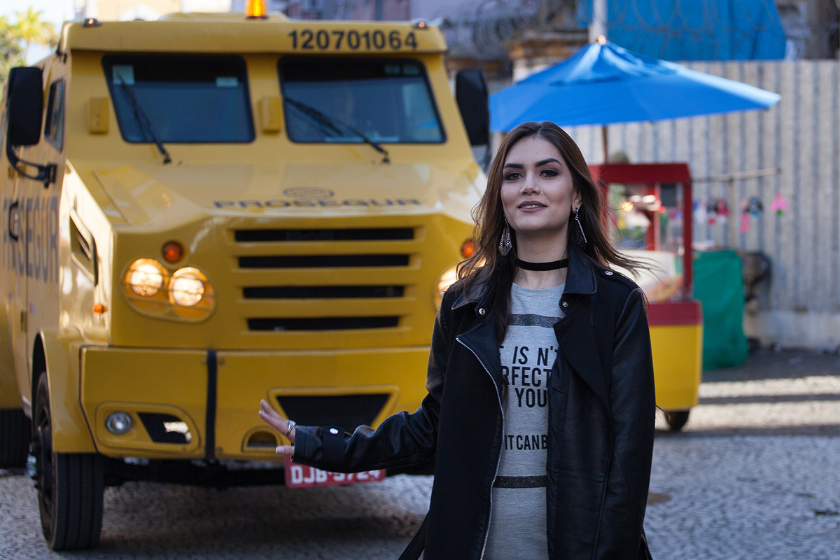 Ensaio fashion no centro de Florianopolis com Bruna Silveira