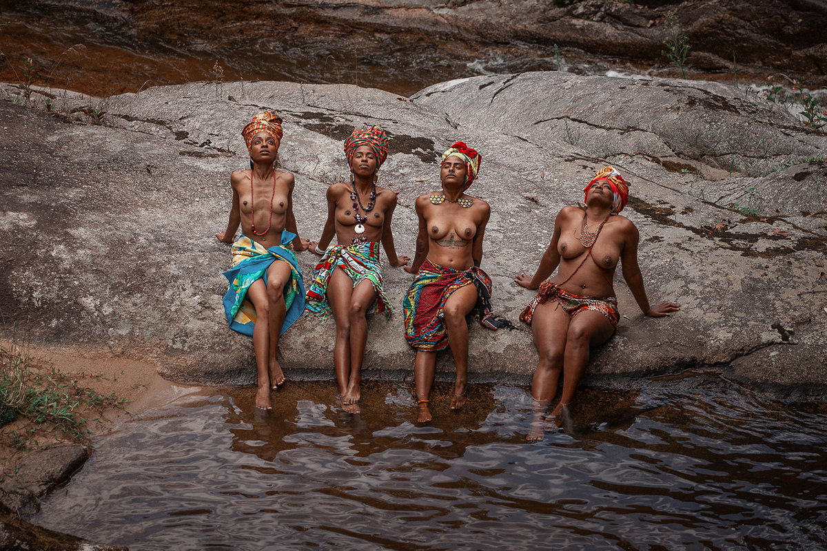 Vida Livre. Ensaio com mulheres negras em nu artistico. Liberdade
