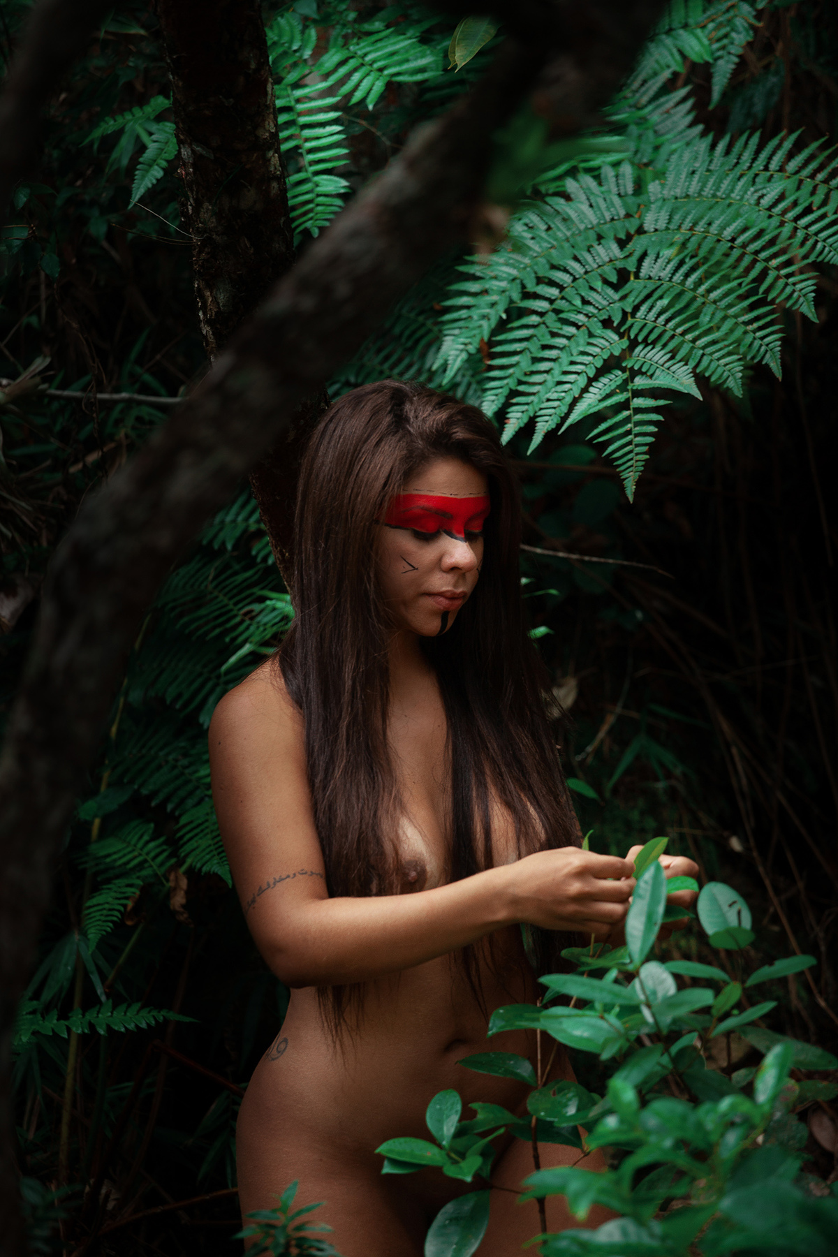 Ensaio em homenagem ao dia do índio somente com mulheres em Florianopolis