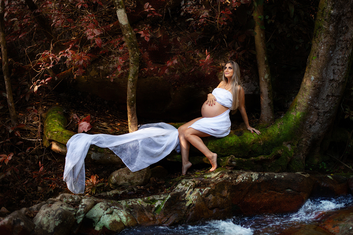 Ensaio gestante em cachoeira  Florianopolis por Ricardo Zanetta