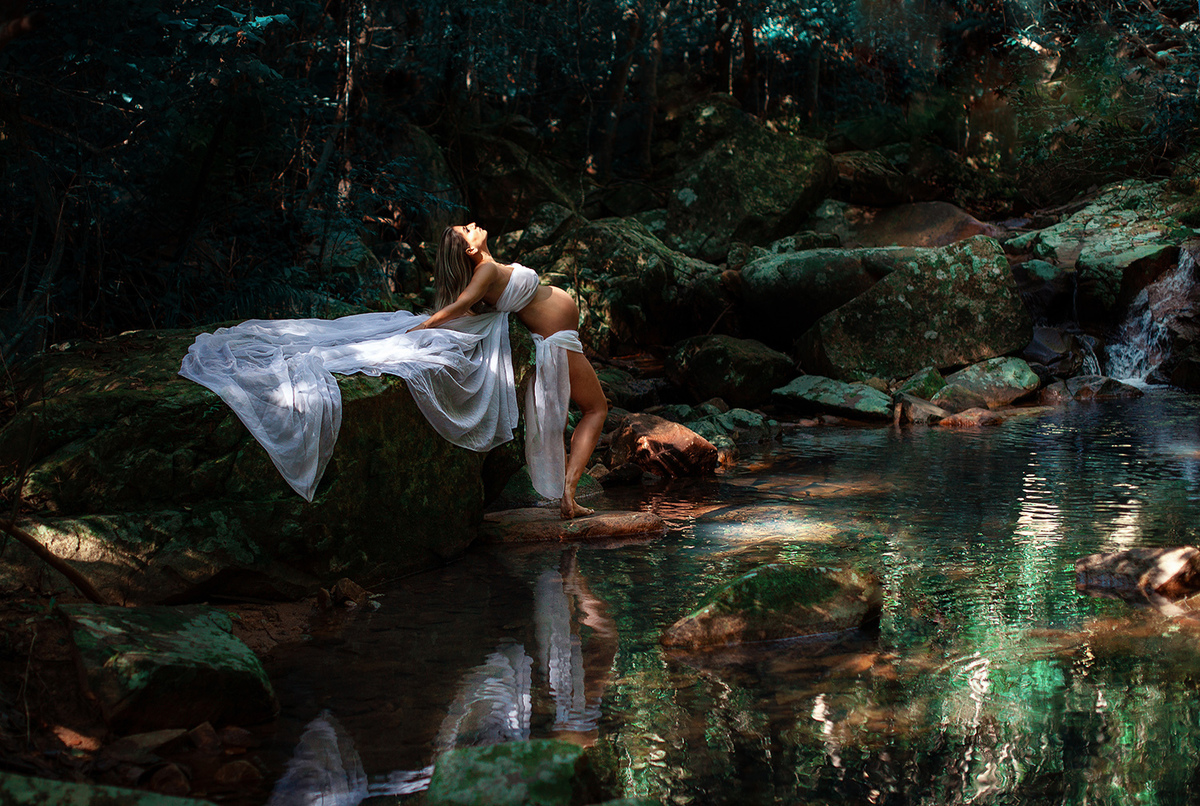 Ensaio gestante em cachoeira  Florianopolis por Ricardo Zanetta