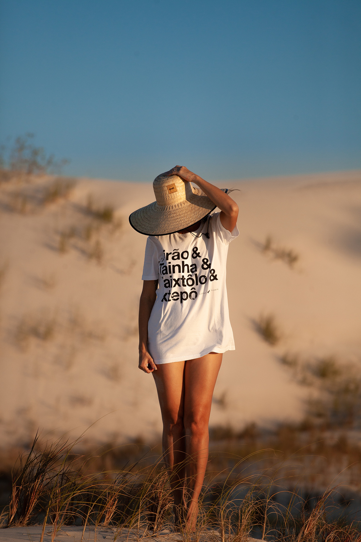 Ensaio nas dunas da Joaquina. Nu Artistico em Florianopolis por Ricardo Zanetta