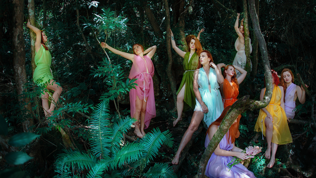 Ensaio de mulheres ruivas em Rancho Queimado pelo fotografo Ricardo Zanetta. Ensaio de Ninfas em cachoeira. Ninfas nuas, ninfas coloridas, ninfas ruivas, mulheres ruivas, ruivas nuas, Projeto Vida Livre de Ricardo Zanetta em Florianópolis.