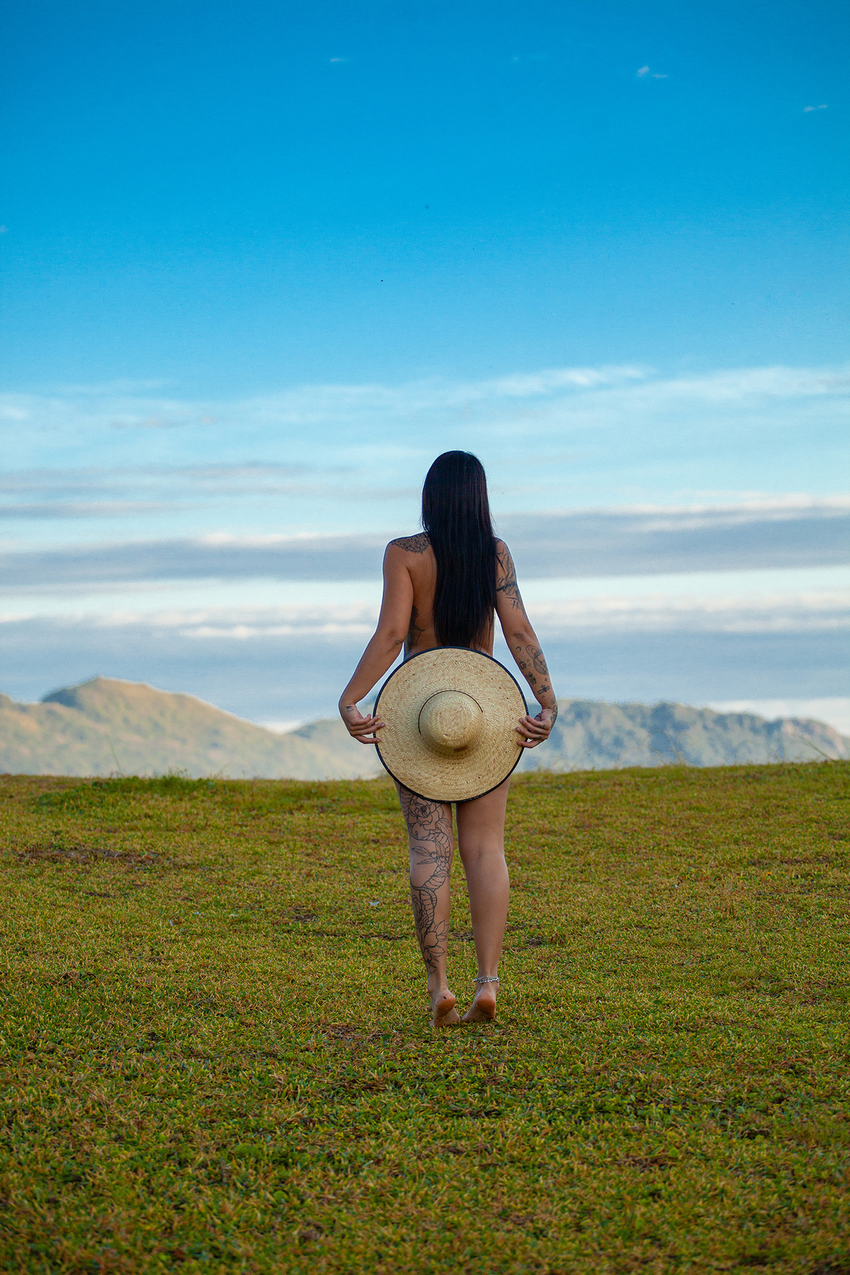 Ensaio de nu na praia do Gravatá em Florianópolis por Ricardo Zanetta