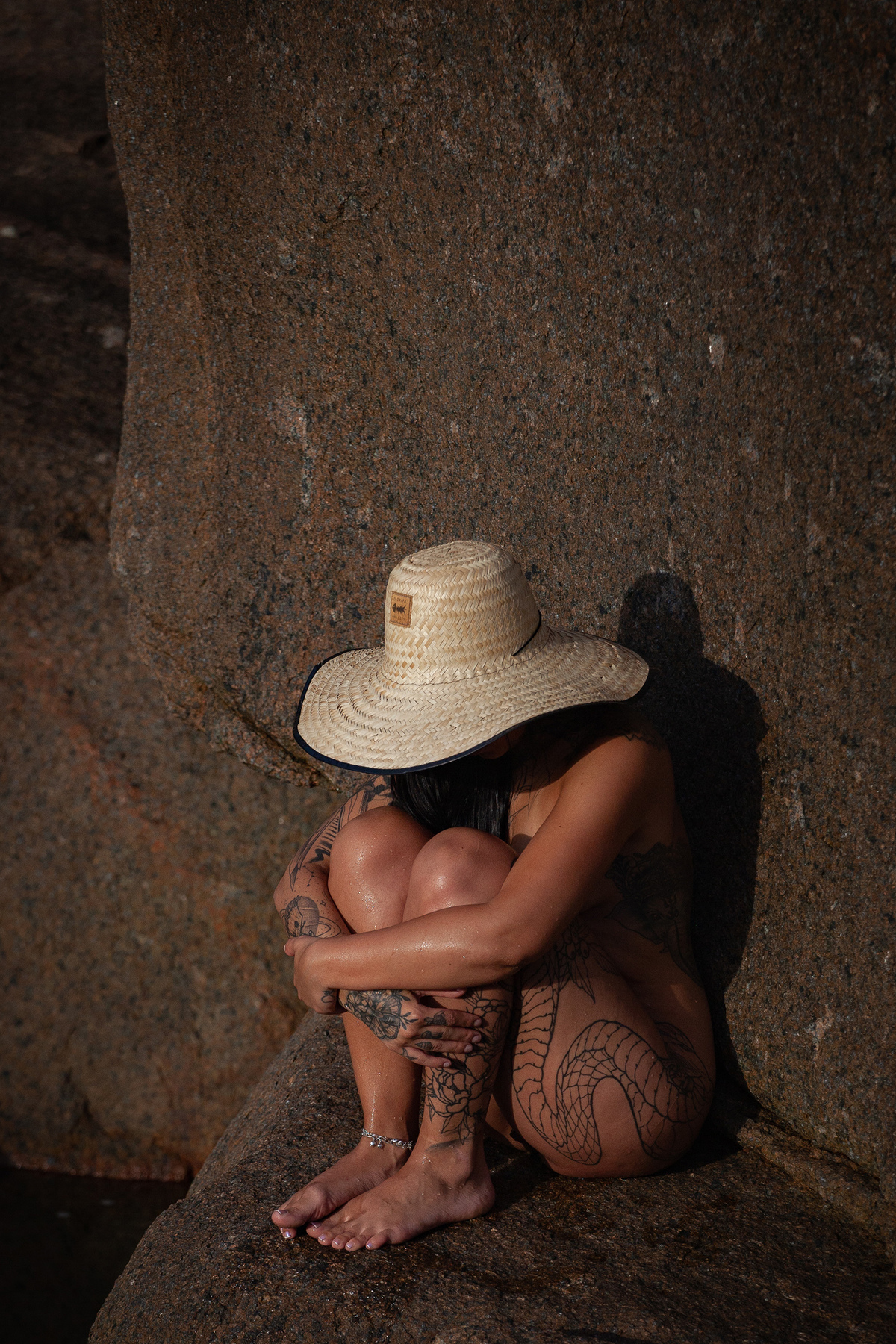 Ensaio de nu na praia do Gravatá em Florianópolis por Ricardo Zanetta