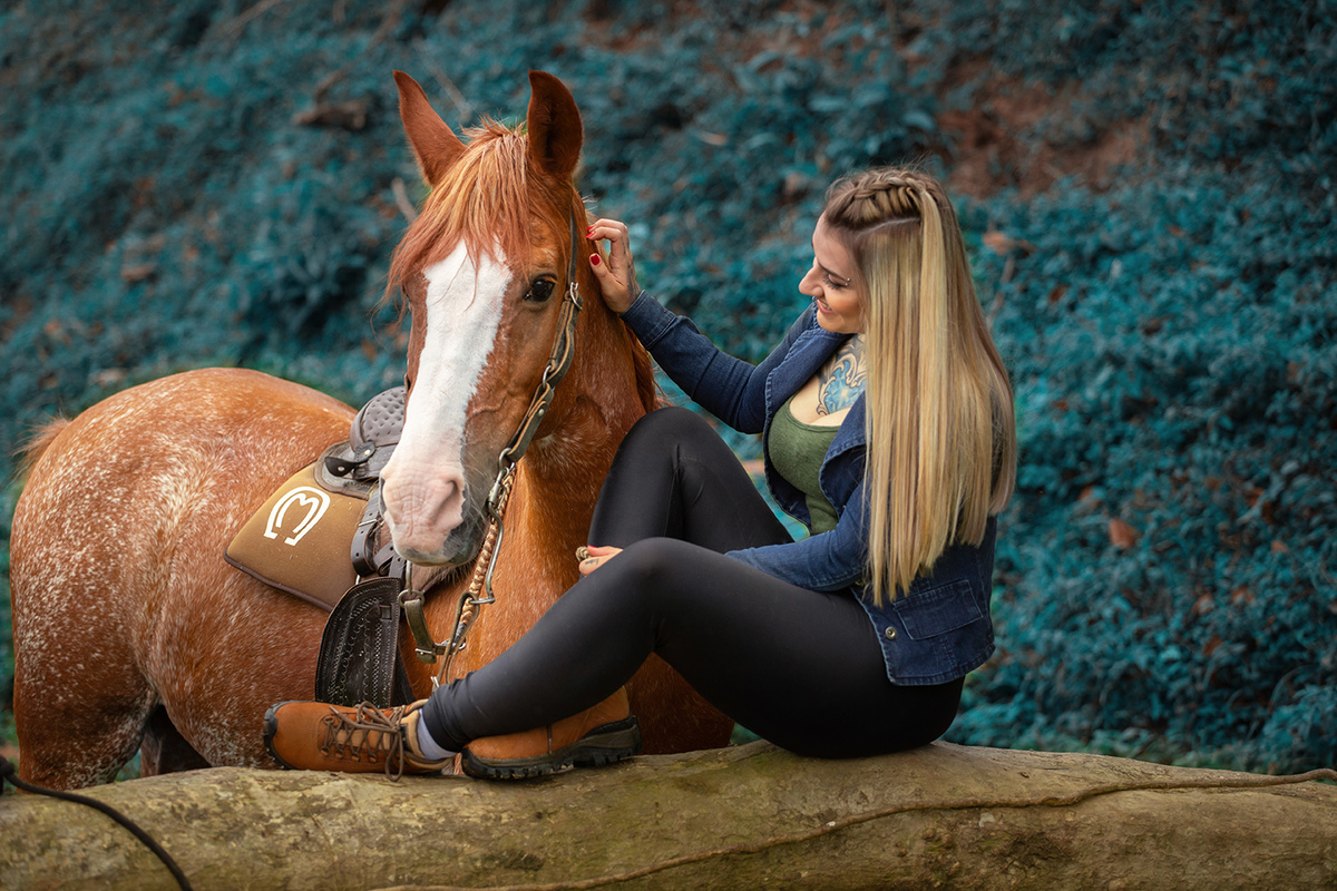 Ensaio de casal ( Ana Claudia Bus e Ivo Tattoo) em Brusque com cavalos por Ricardo Zanetta
