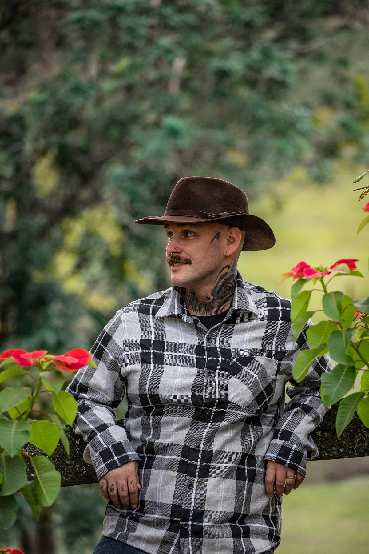 Ensaio de casal ( Ana Claudia Bus e Ivo Tattoo) em Brusque com cavalos por Ricardo Zanetta