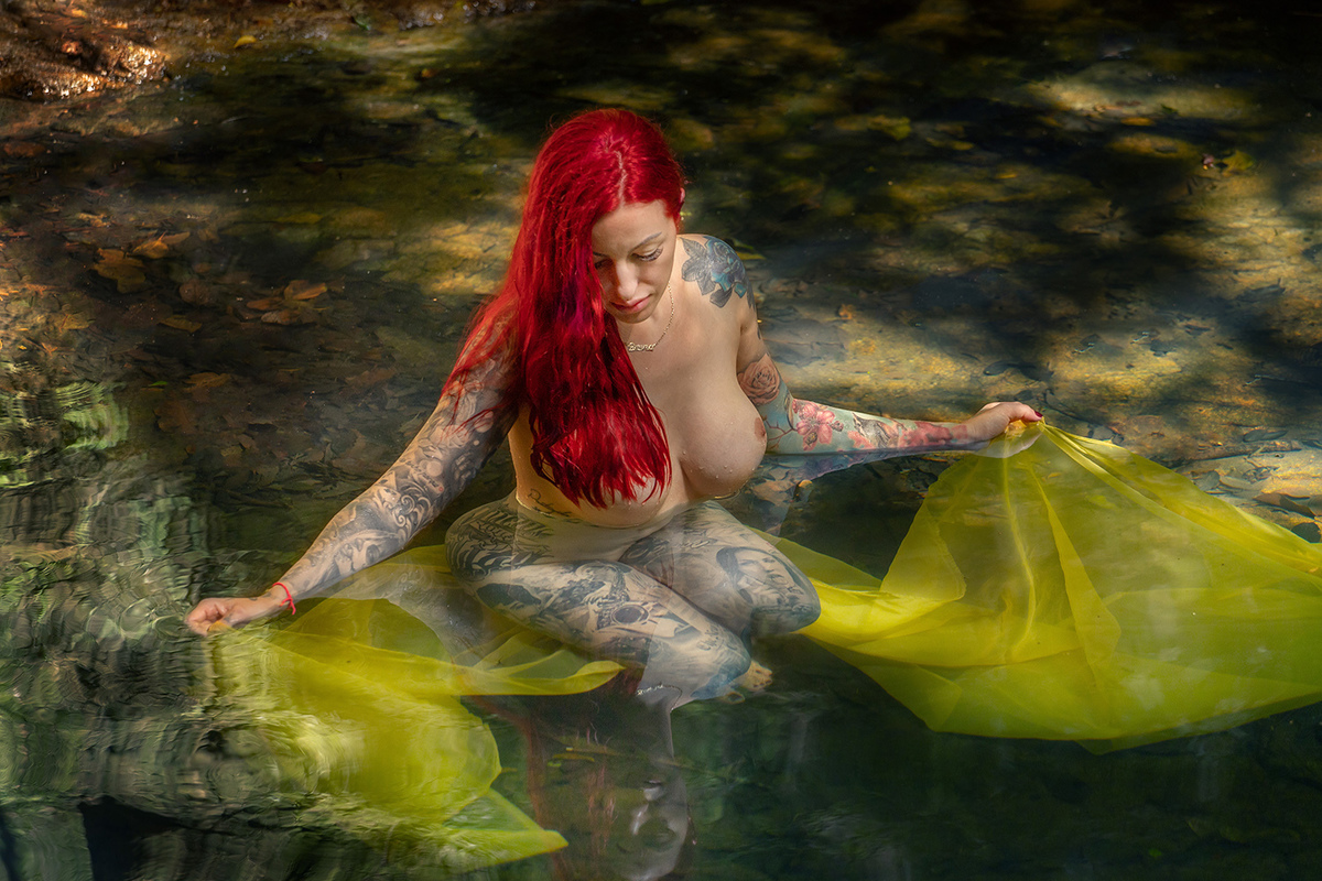 Ensaio de nu artístico de Bruna Titton  em Florianópolis