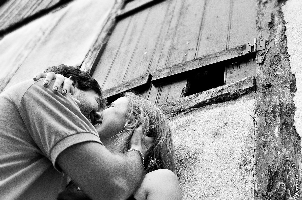ensaio casal, ensaio fotográfico, amor, lajeado, parque histórico, beijo