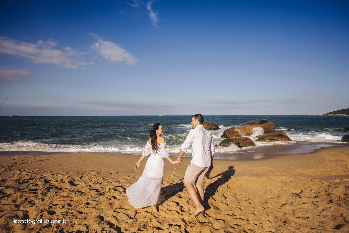 ensaio de casal na praia
