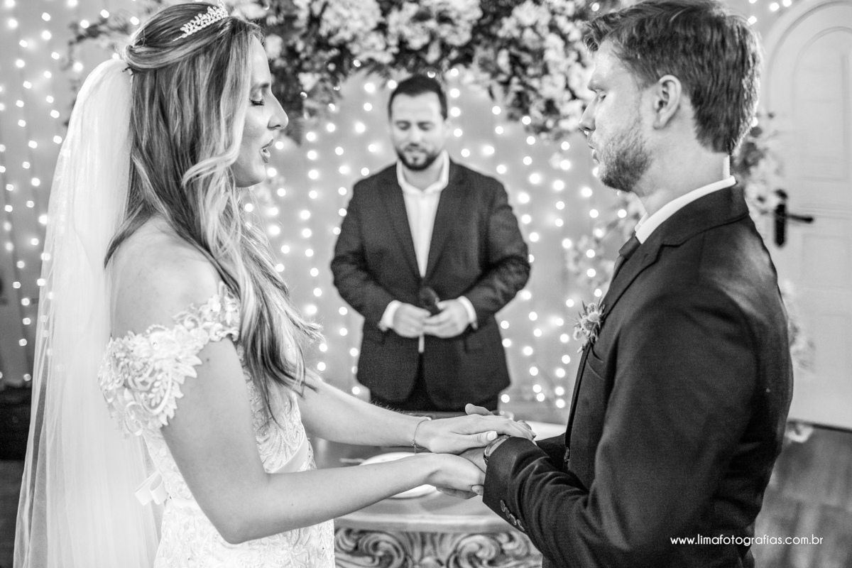 casamento troca das alianças