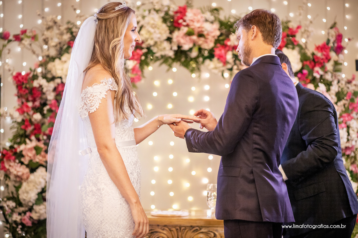 casamento troca das alianças