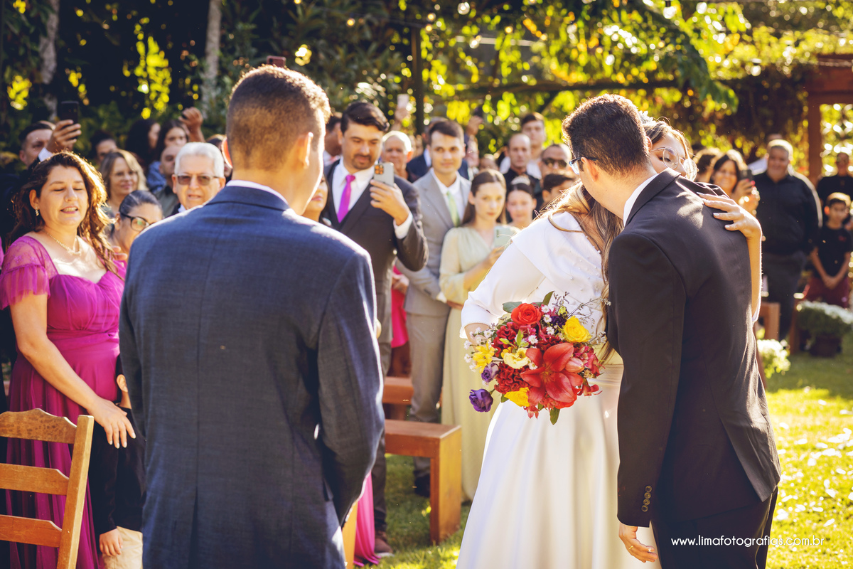 casamento, entrada do noiva, fim de tarde