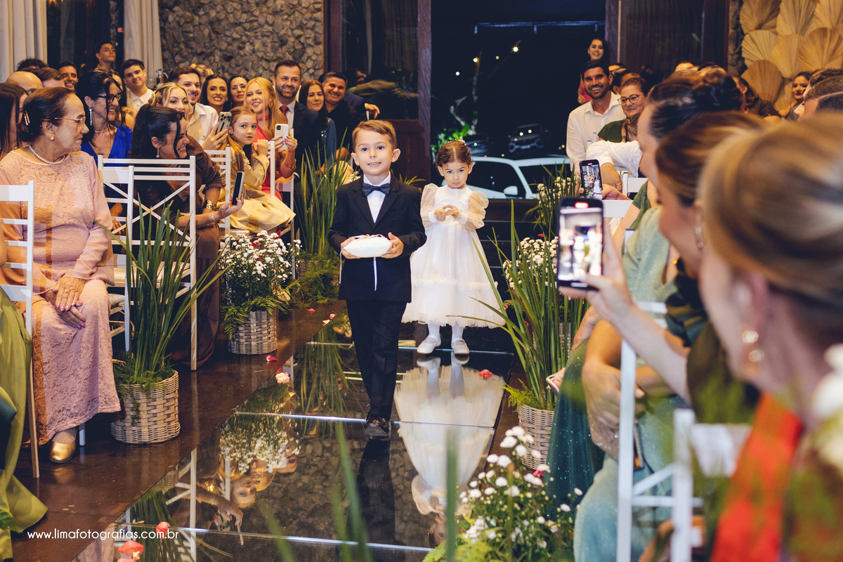 casamento, entrada das alianças