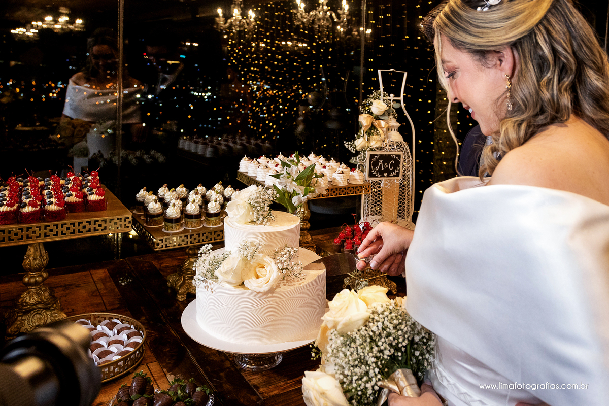 casamento, corte do bolo