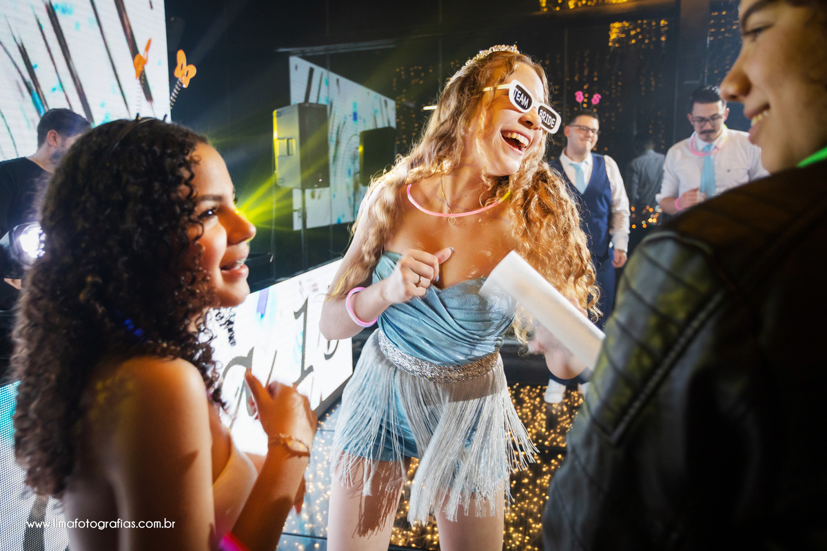 debutante, festa de 15 anos