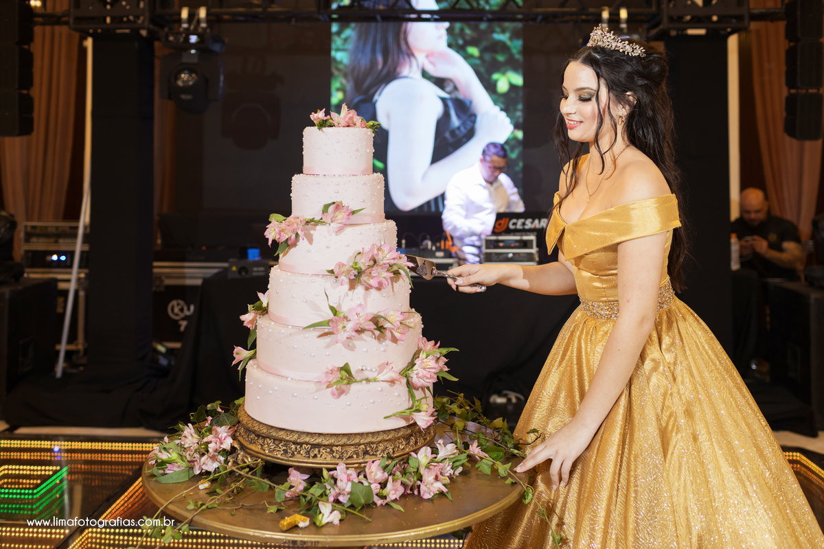 corte do bolo, 15 anos