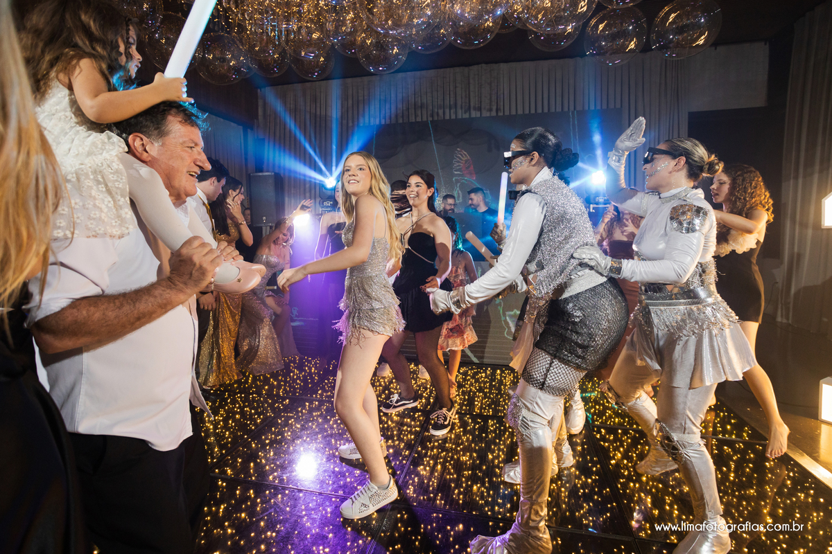 festa de 15 anos, baile de debutante