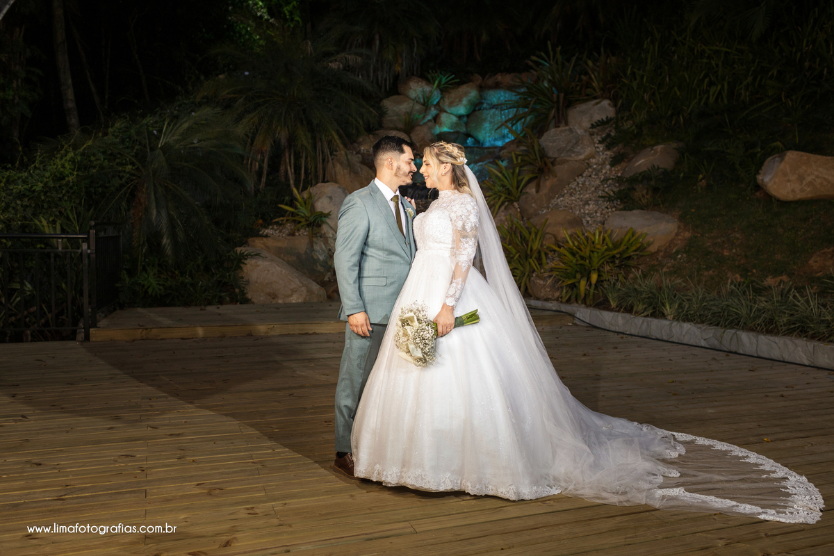 ensaio do casal, depois da cerimônia do casamento