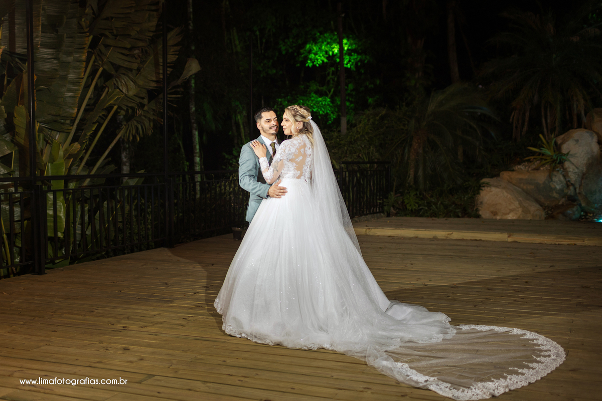 ensaio do casal, depois da cerimônia do casamento