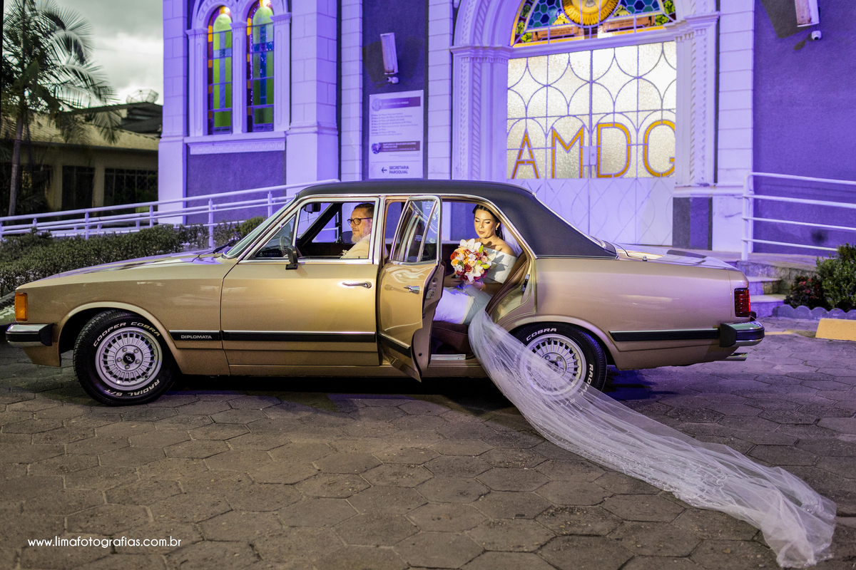 chegada da noiva, igreja