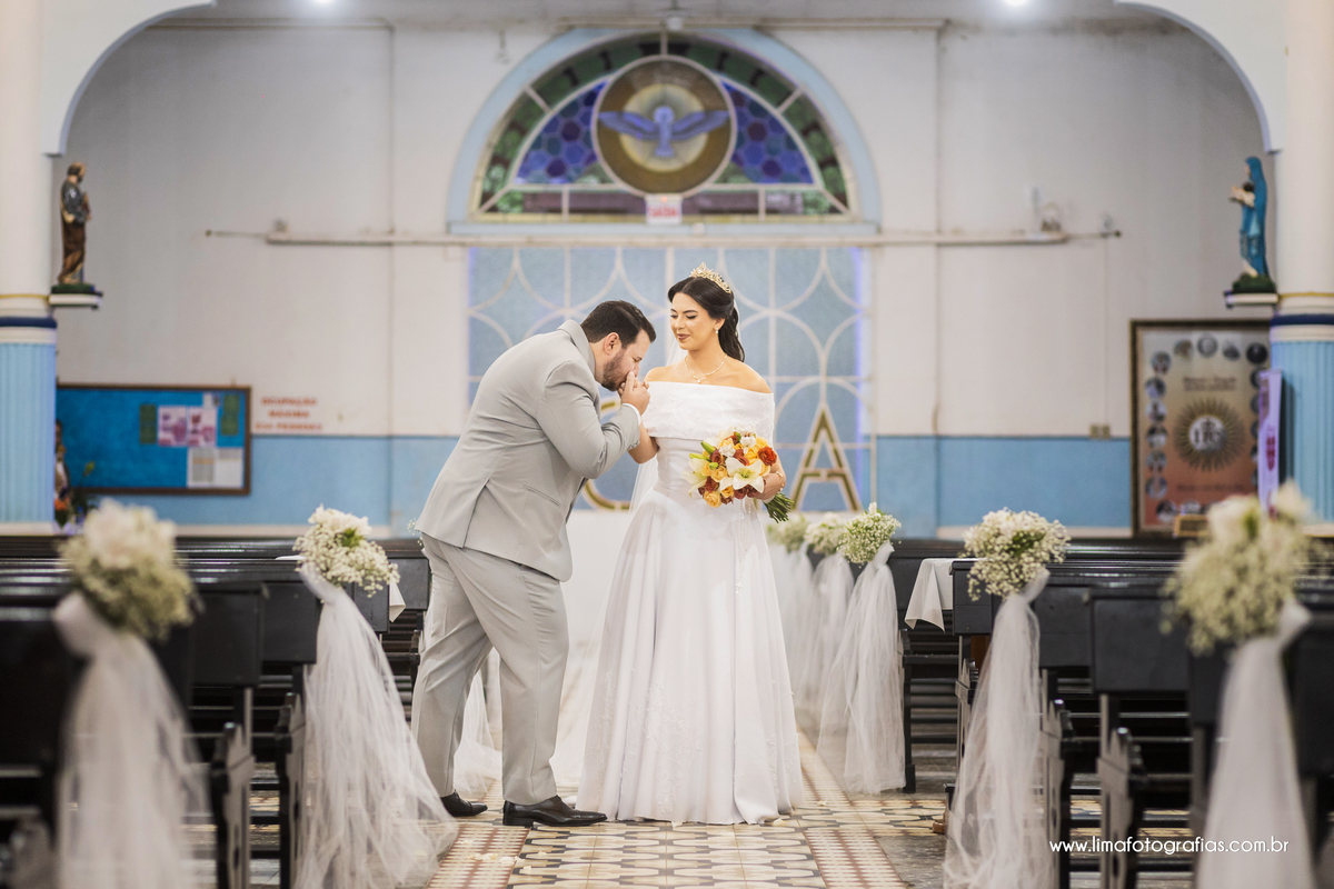 entrada da noiva, cerimonia religiosa Igreja