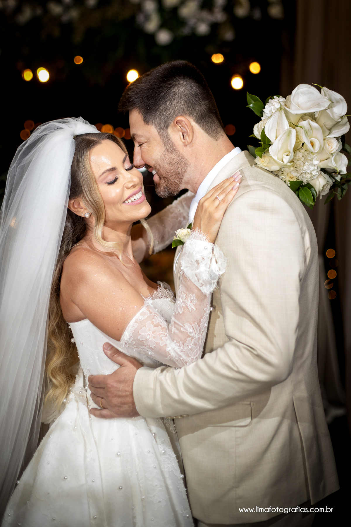 sessão fotografica do casal pós cerimônia do casamento