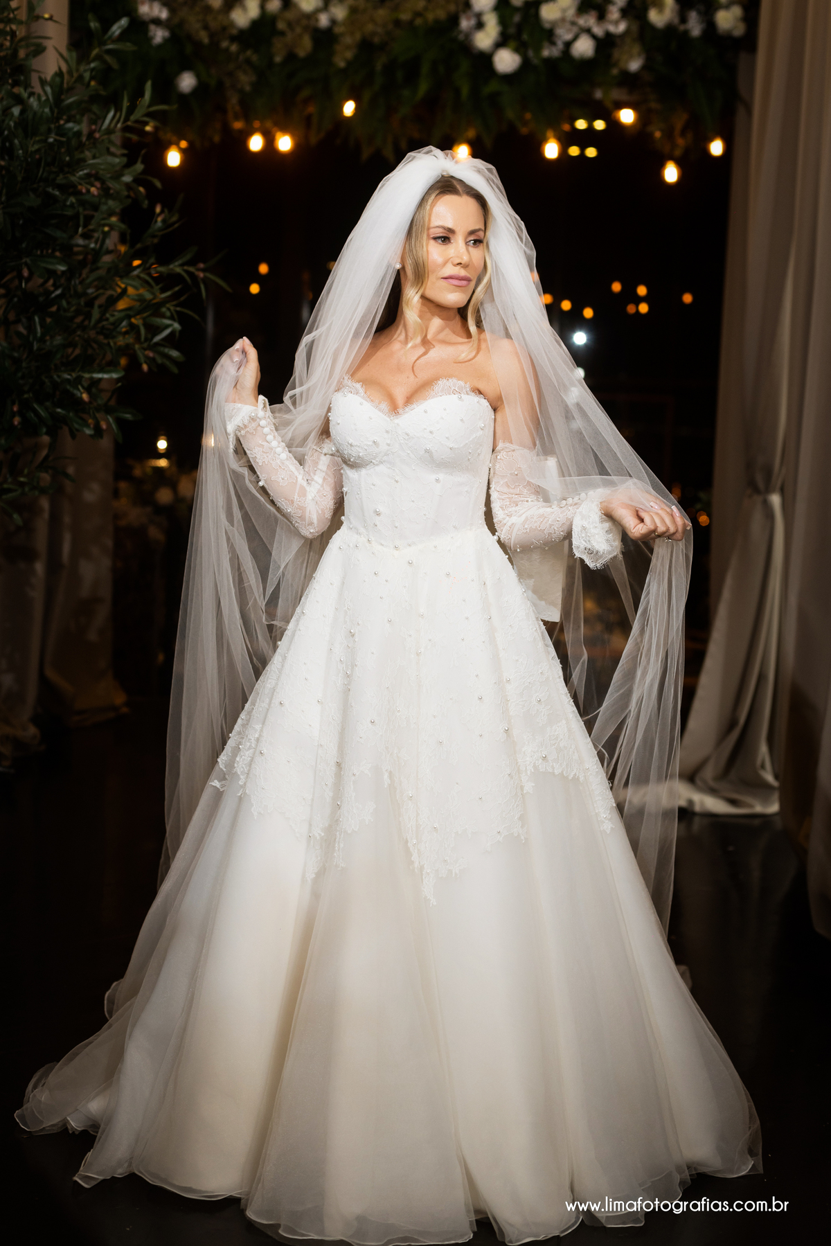 sessão fotografica do casal pós cerimônia do casamento