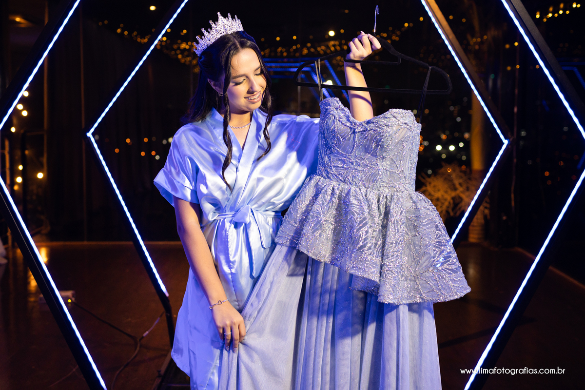 vestido da debutante, festa de 15 anos