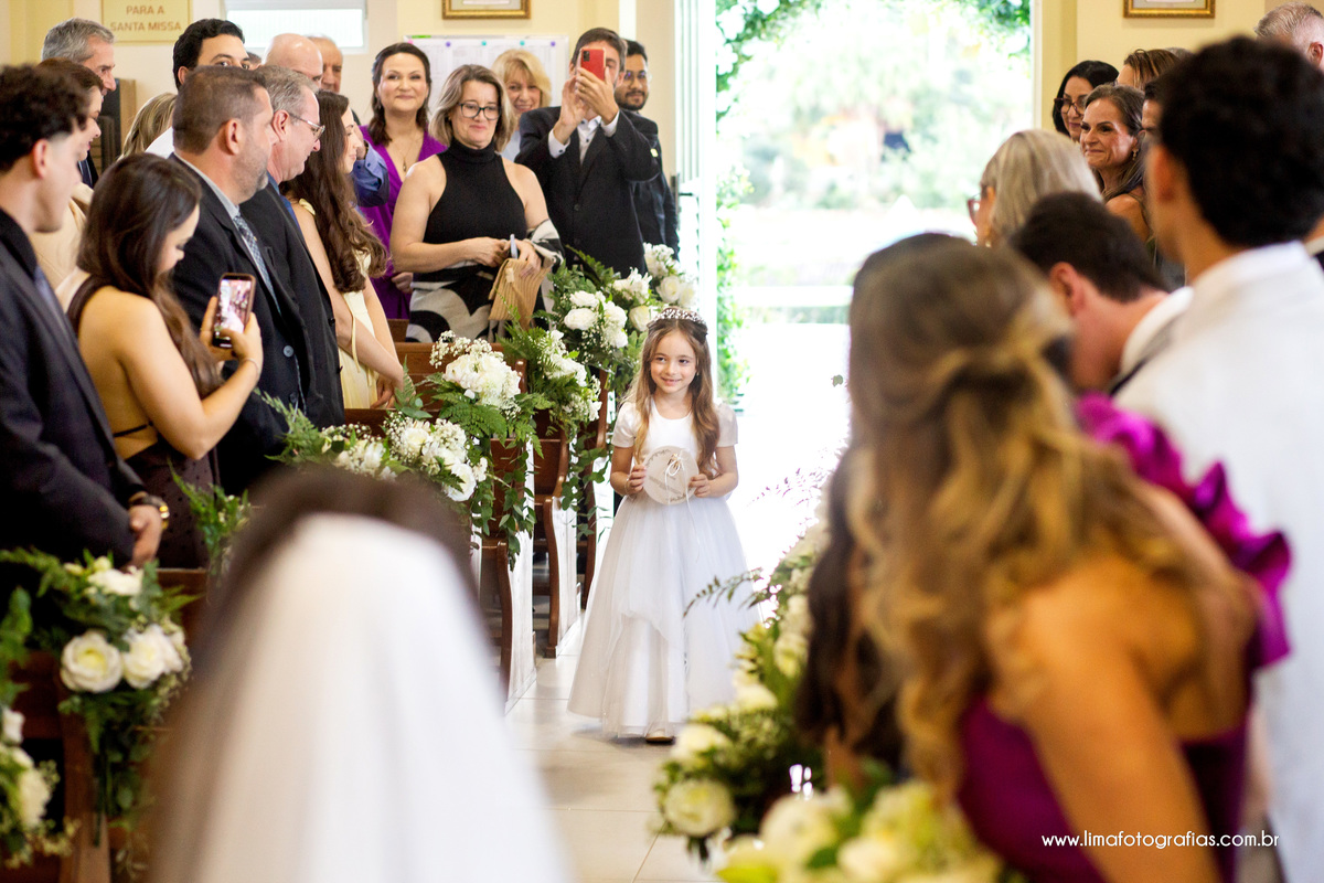 casamento na igreja, entrada das alianças