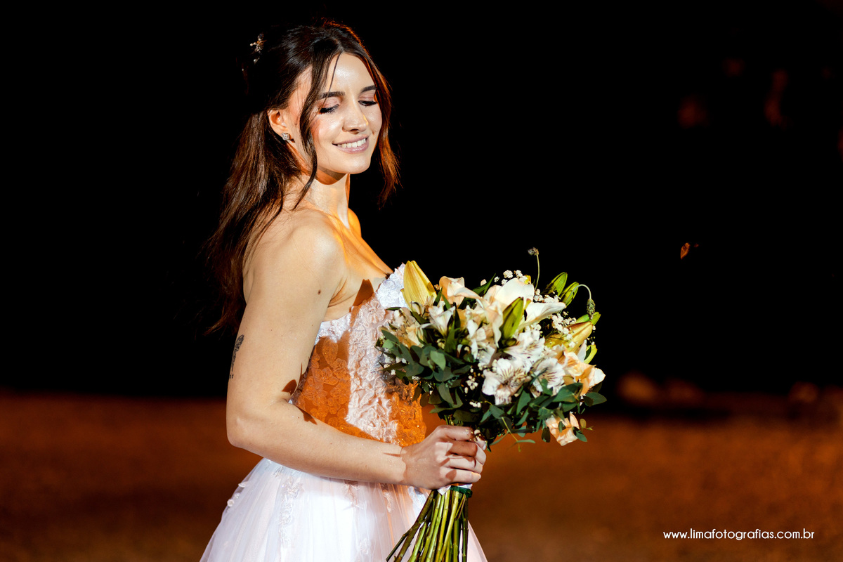 casamento na igreja, buque da noiva