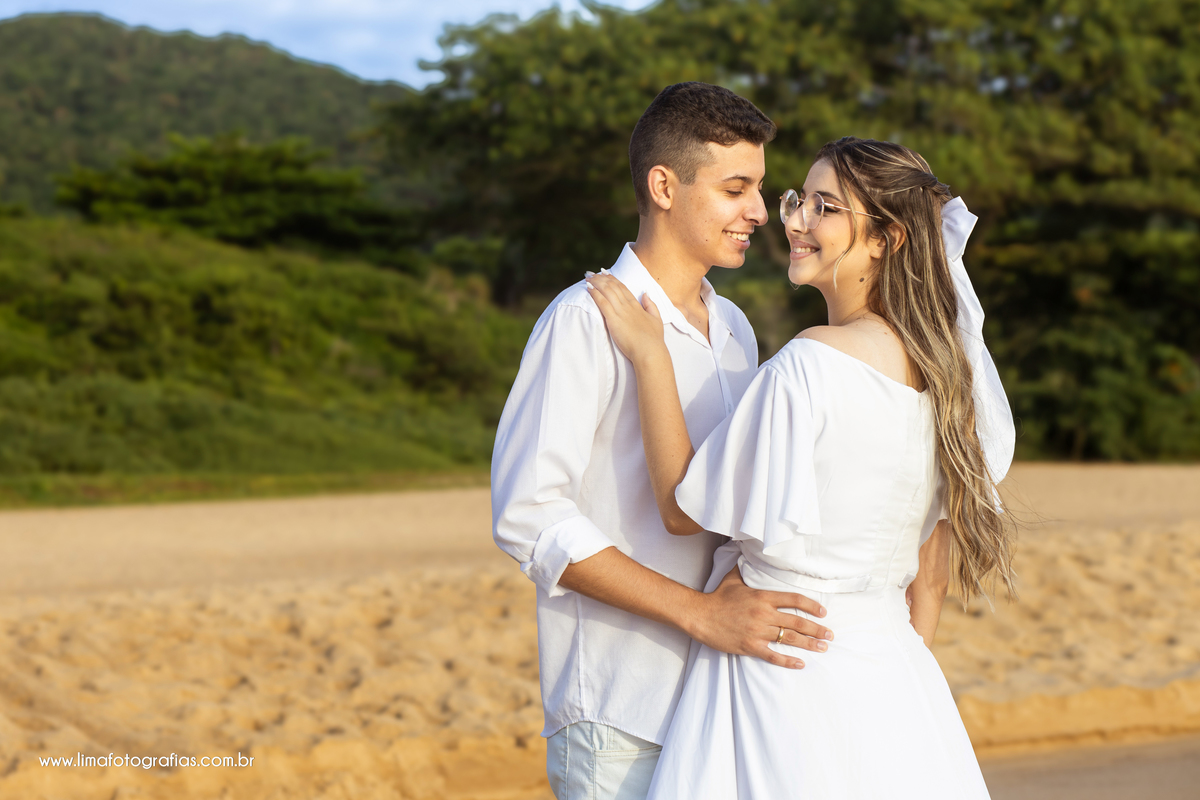 ensaio de casal ao nascer do sol, Interpraias, Balneário Camboriú
