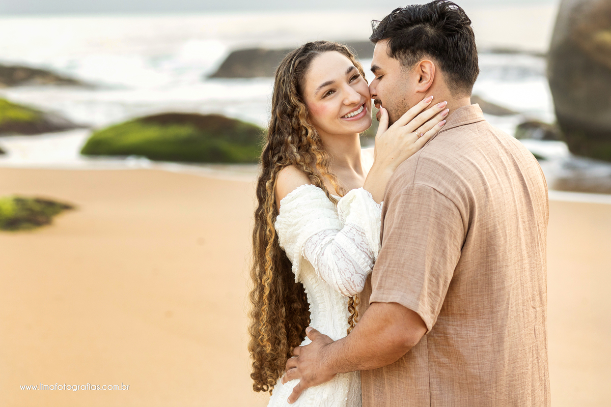 Praia do Estaleirinho, Balneário Camboriú. Ensaio pré casamento Nataly e Dionatas