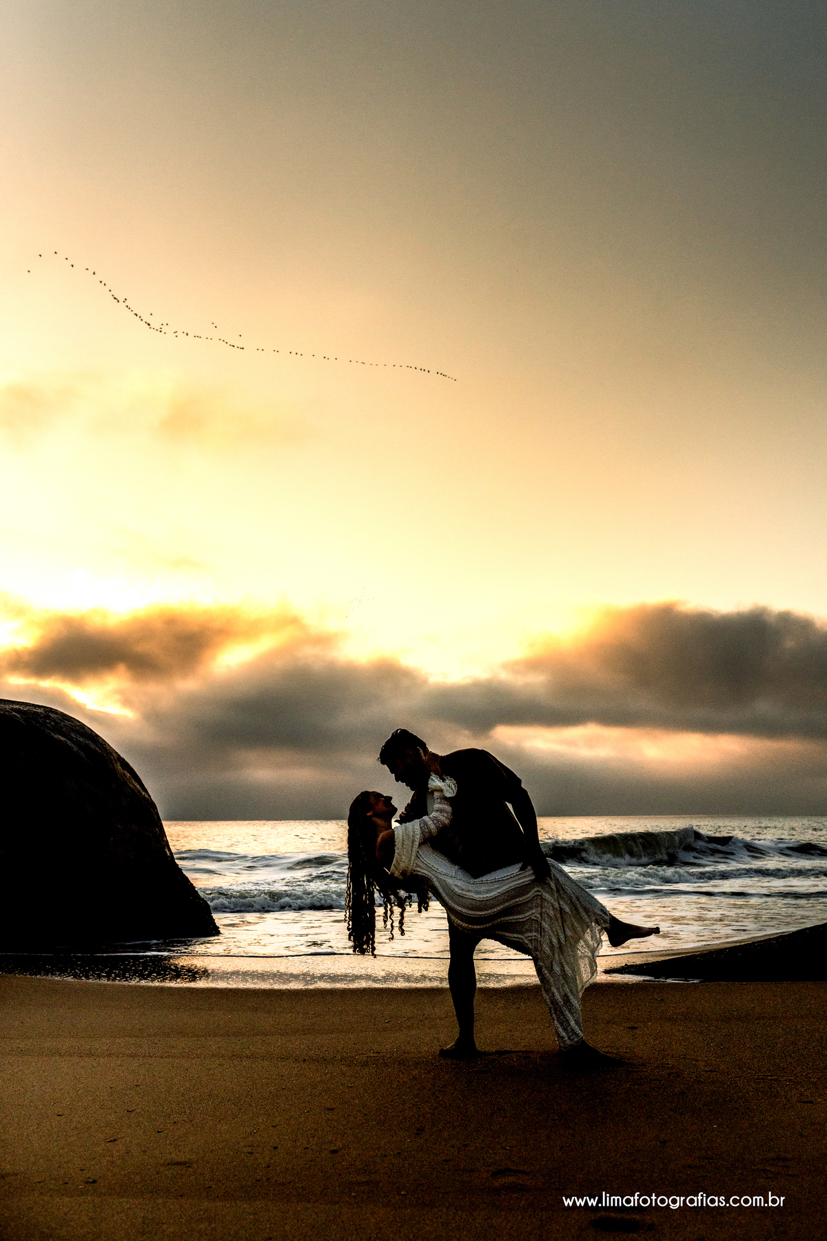 ensaio pré wedding - Nascer do sol Praia do Estaleirinho, Balneário Camboriú - SC