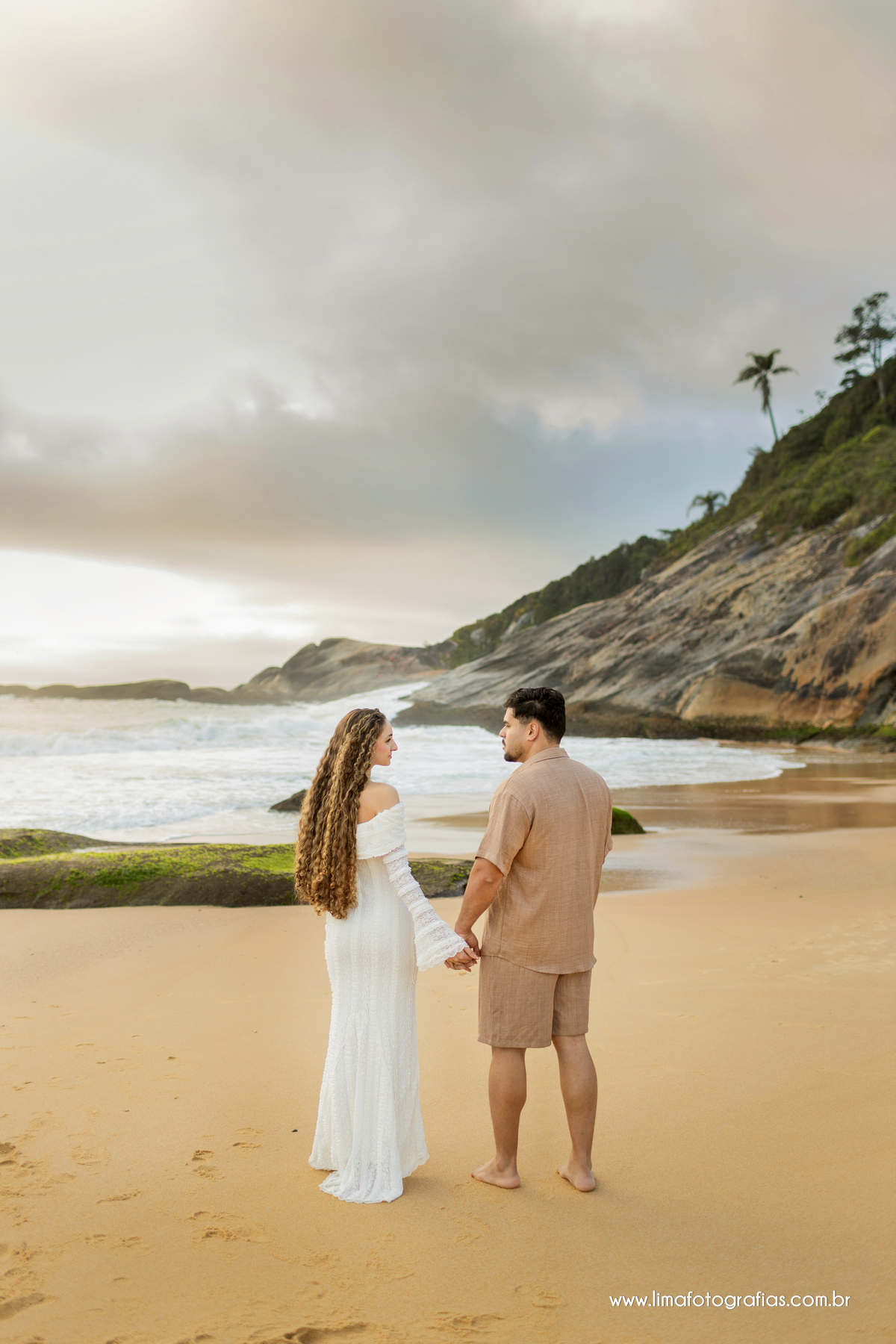 Praia do Estaleirinho, Balneário Camboriú. Ensaio pré casamento na praia