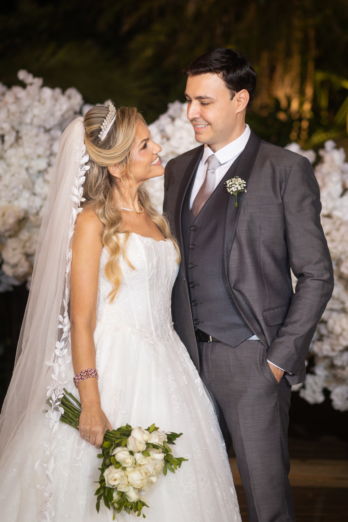 casamento indaiá Itapema, sessão de fotos do casal pós cerimônia