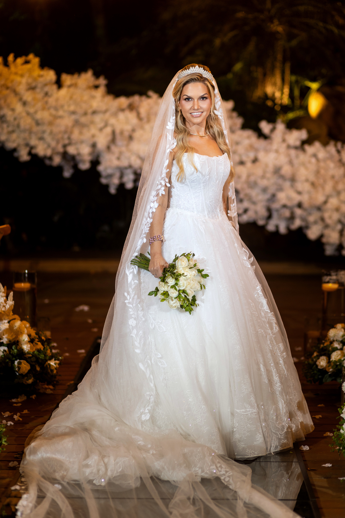 casamento indaiá Itapema, sessão de fotos da noiva pós cerimônia