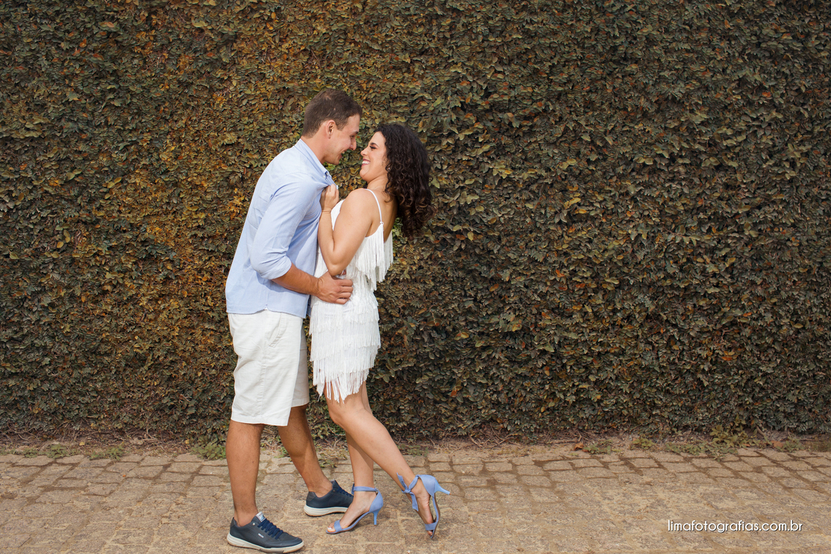 ensaio de casal na praia