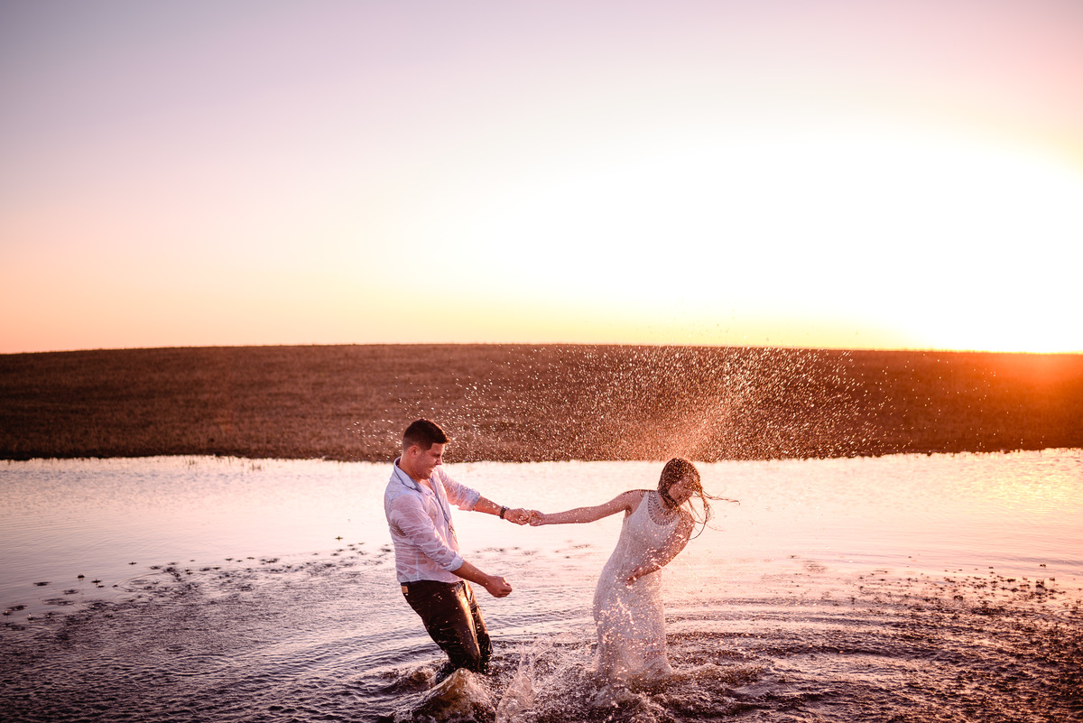 Pré-wedding/retratos/fotodecasal no lago/por do sol