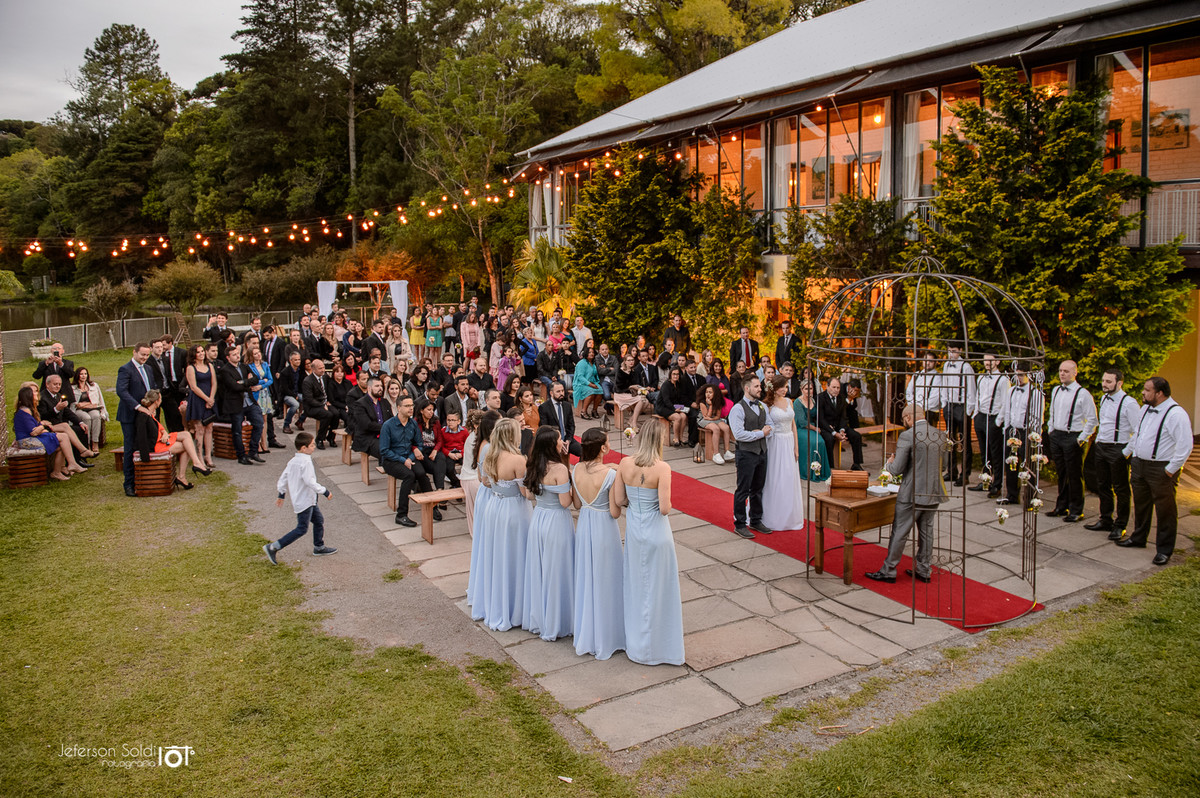 Cerimônia vista de um angulo geral