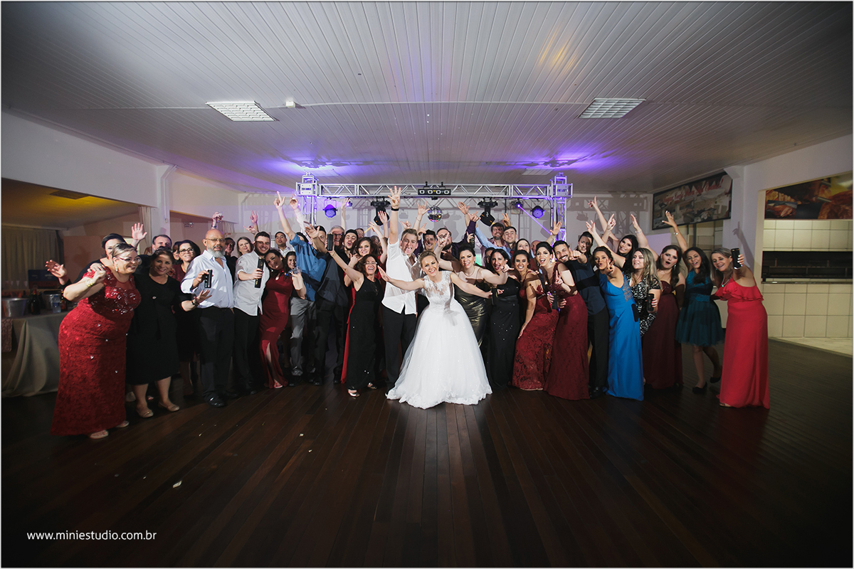 Foto final de festa, casamento