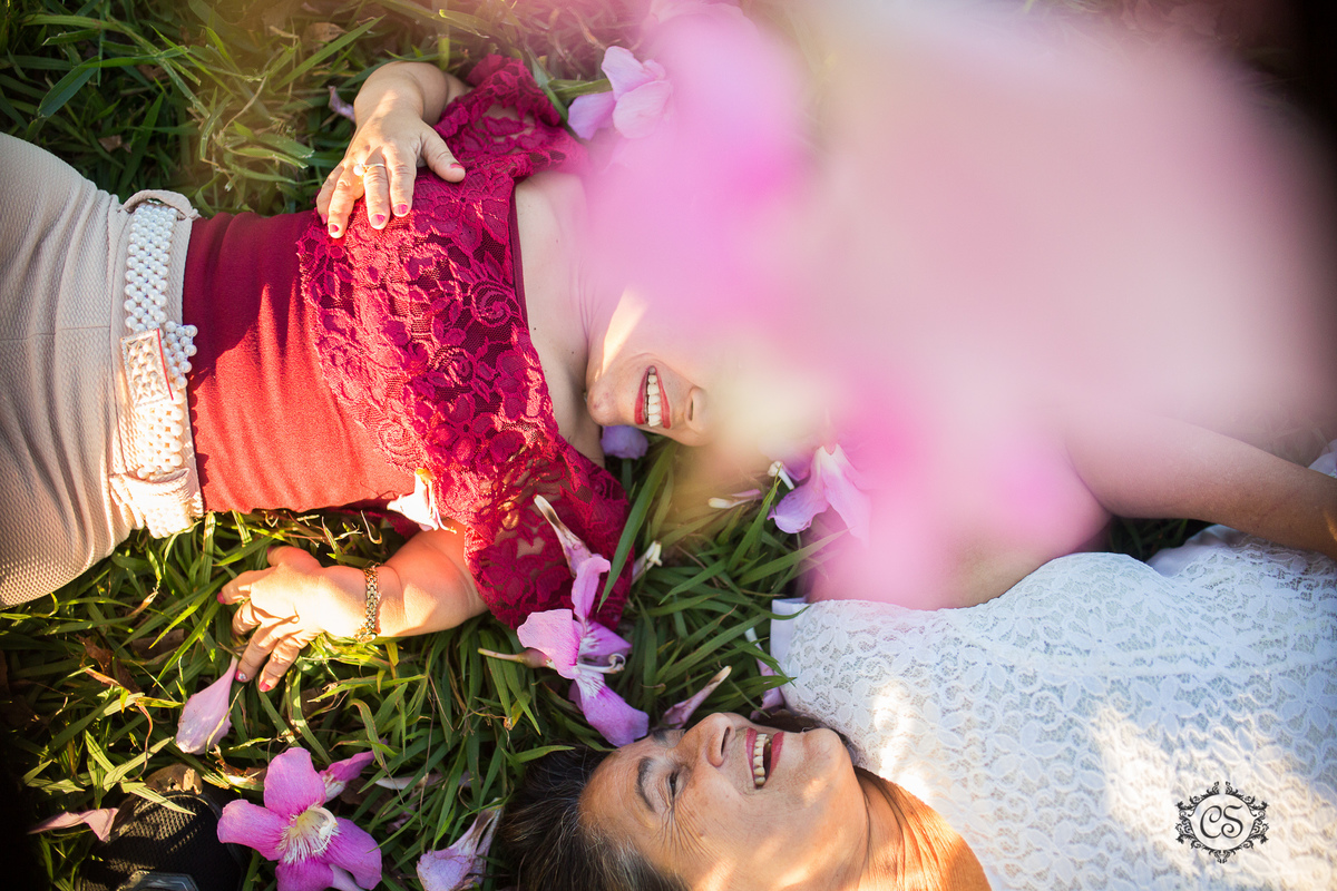 ensaio dia das mães anã e sua mãe no parque na univerdecidade uberaba sorrisos conexão